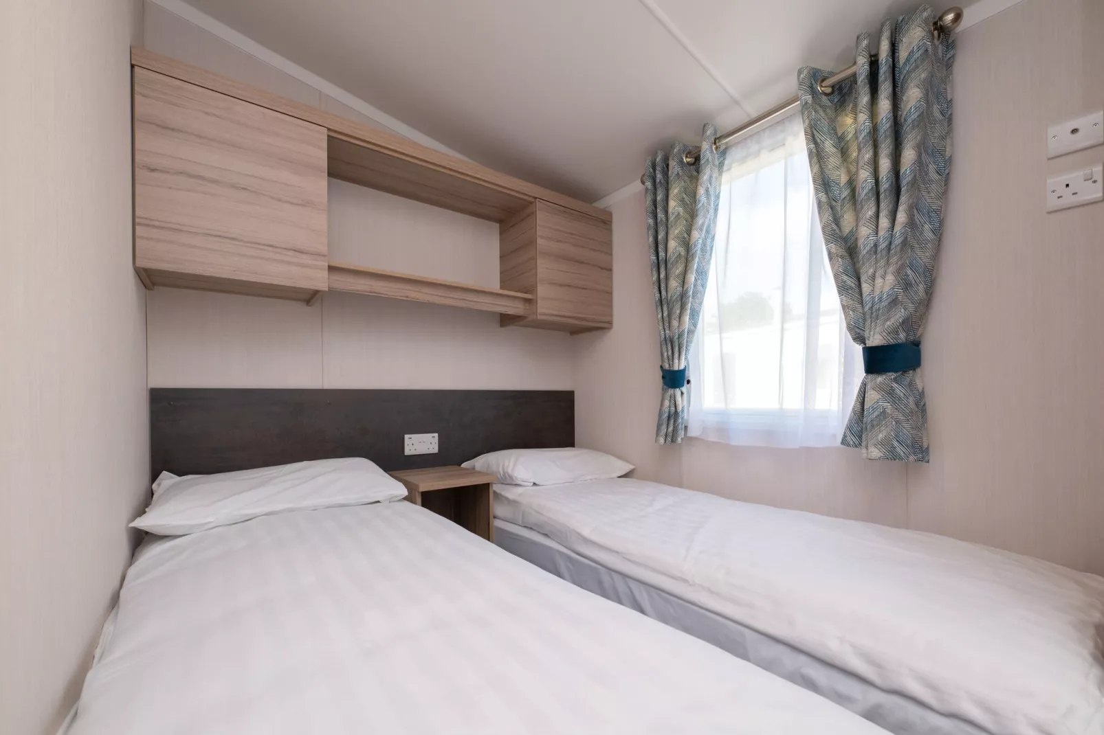 Sunking-Bedroom