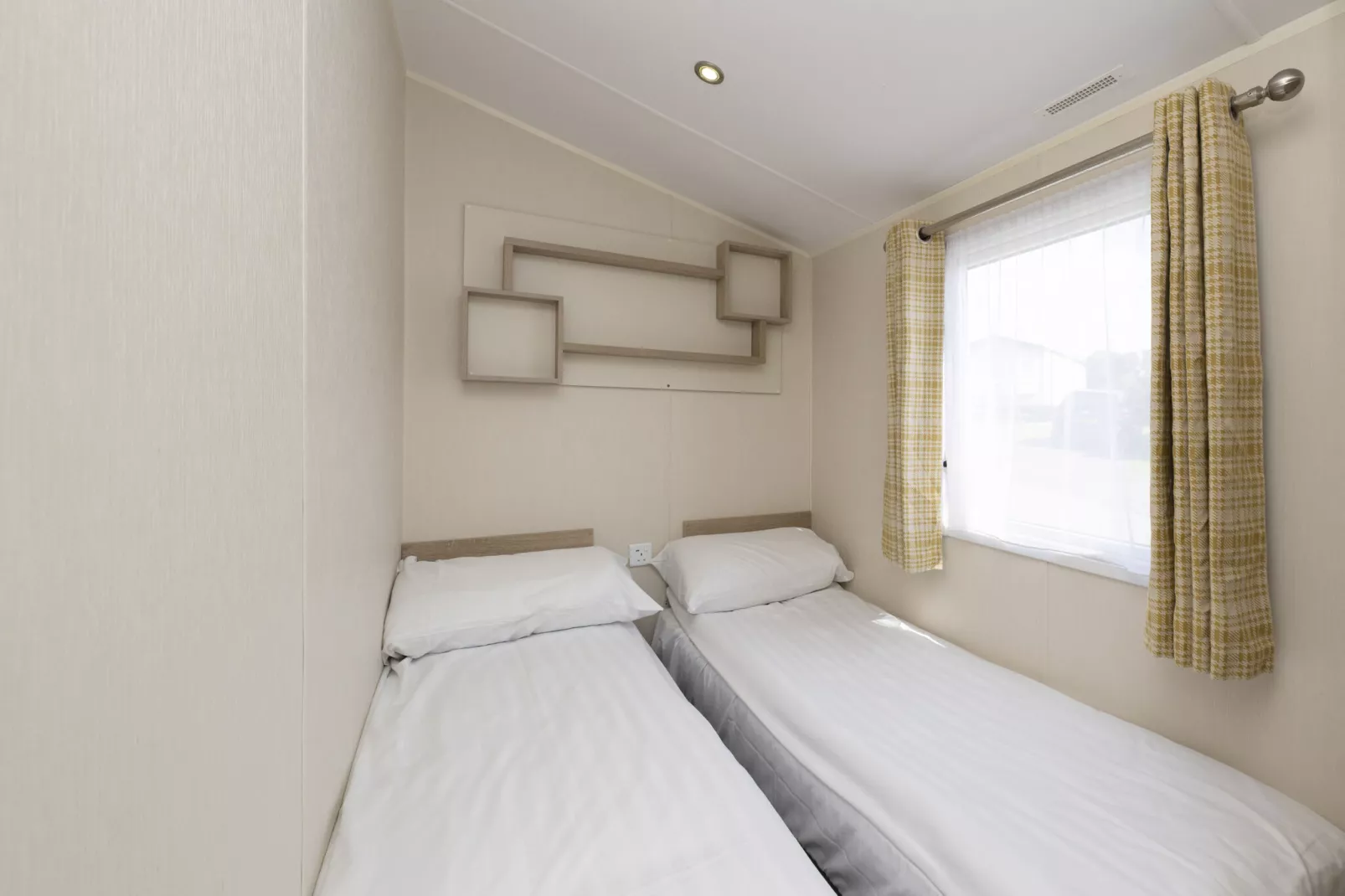 Sunrise-Bedroom