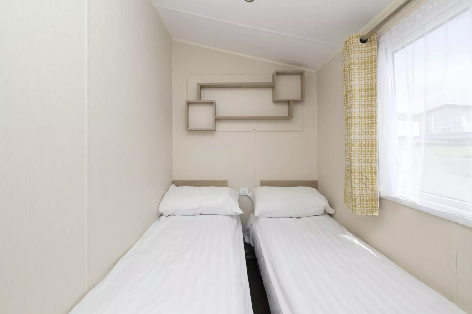 Sunrise-Bedroom