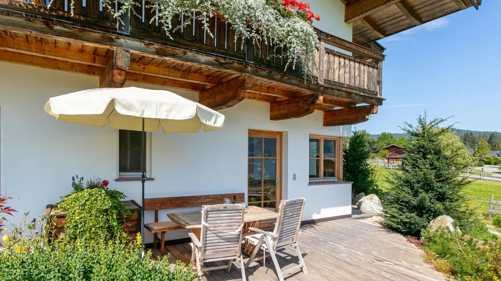 Blick ins Brixental-Terrassenbalkon
