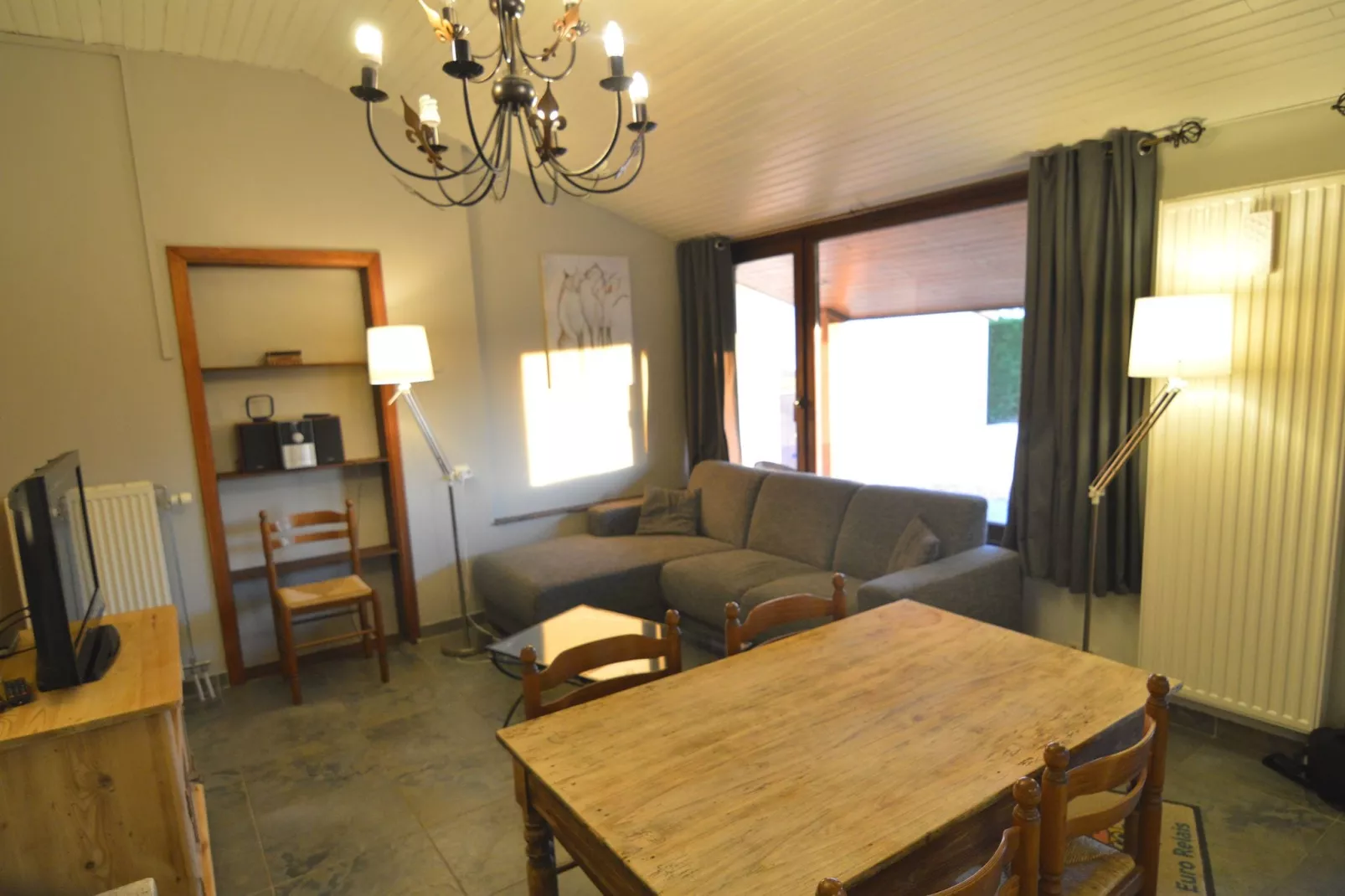 Chantegrillet-Dining room