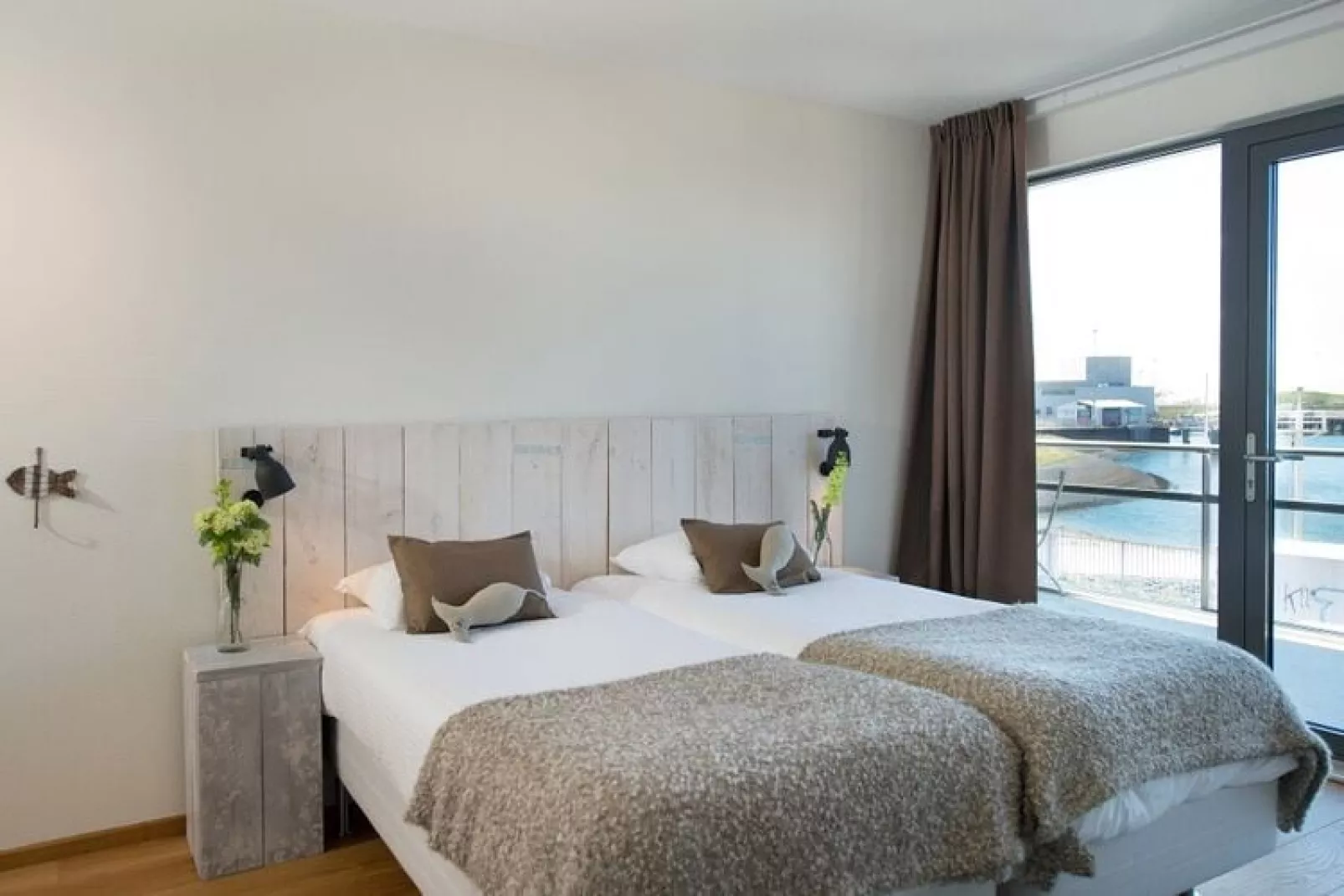 Scheveningen Harbour 36-Bedroom