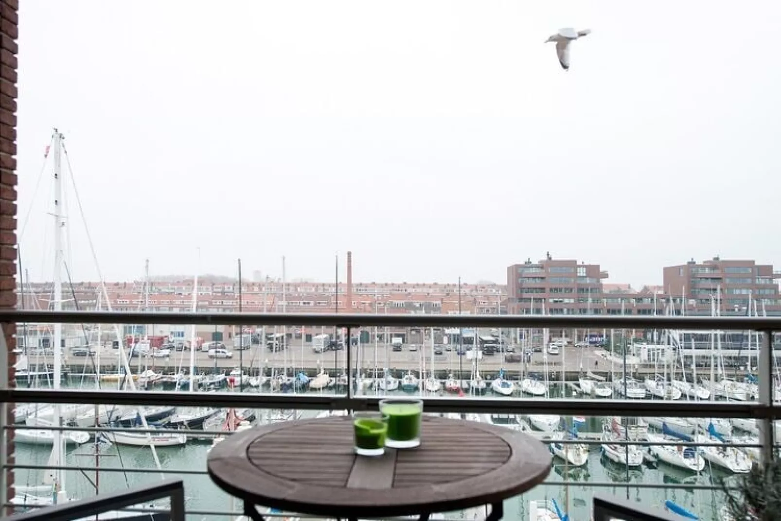 Scheveningen Harbour 38C-Exterior summer