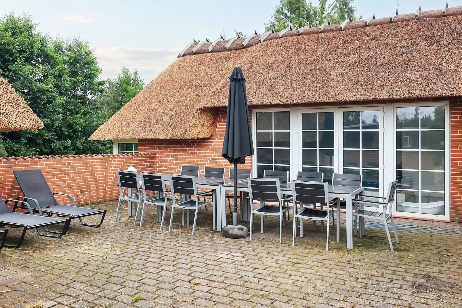 12 Personen Ferienhaus in Væggerløse-By Traum