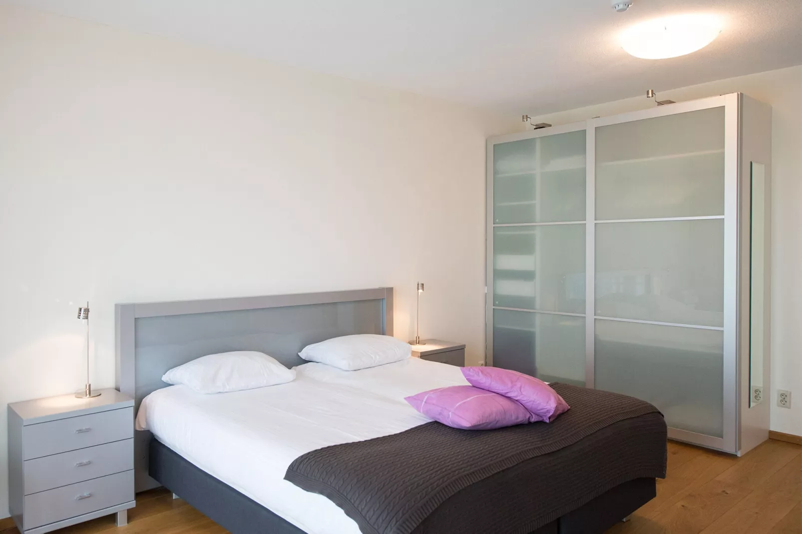 Scheveningen Harbour 40-Bedroom