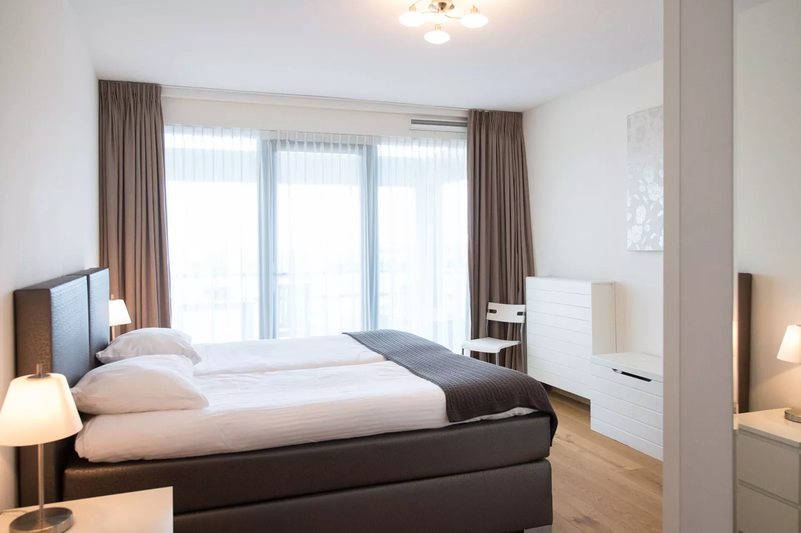 Scheveningen Harbour 40-Bedroom