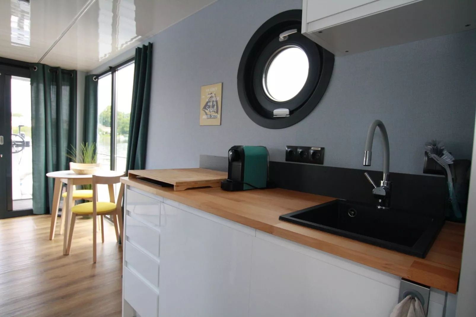 Hausboot Friedrich-Kitchen