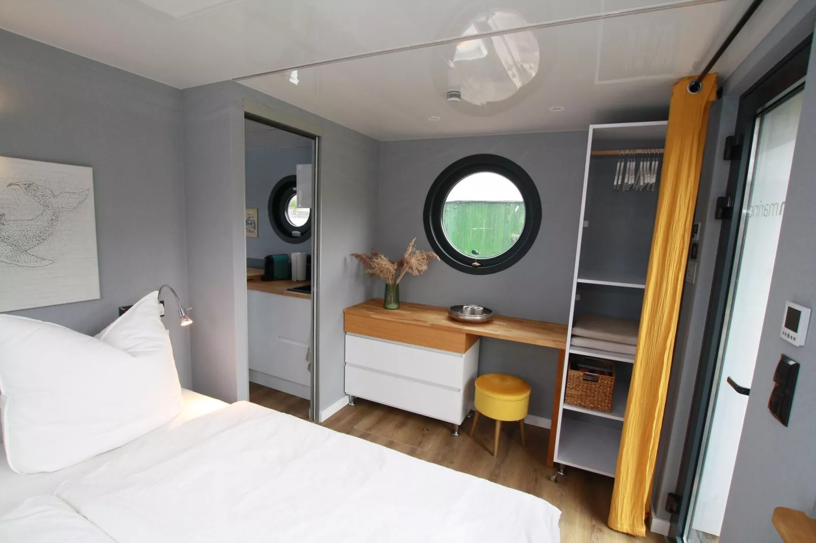 Hausboot Friedrich-Bedroom