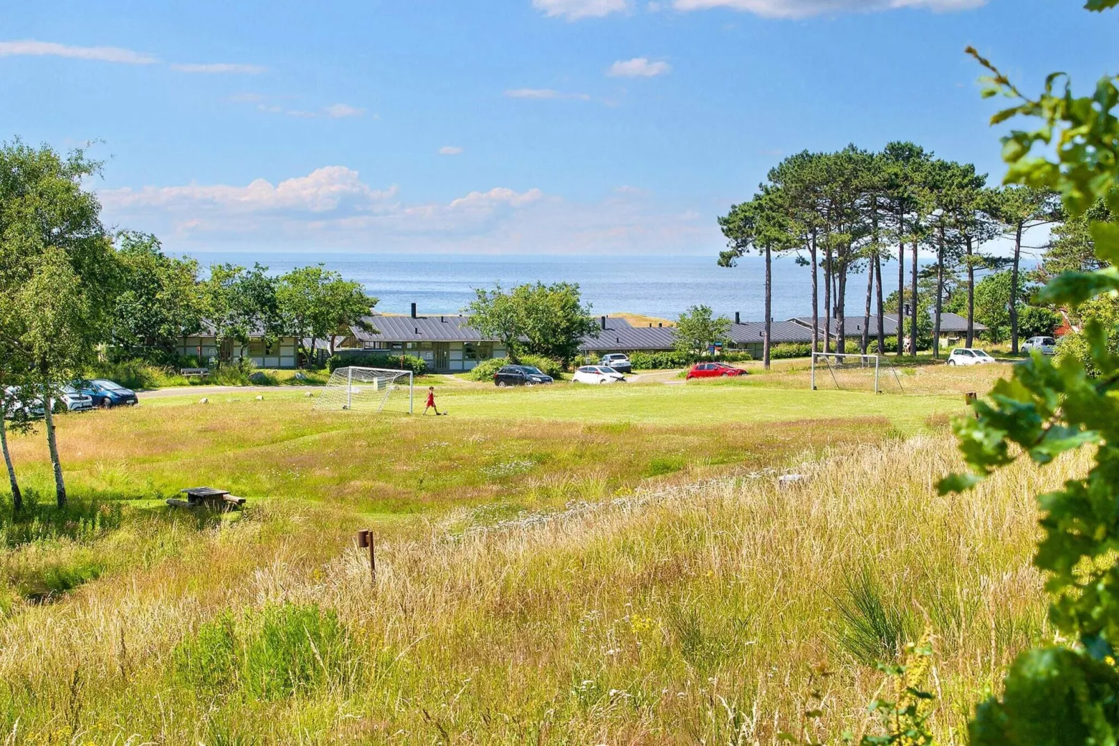 3 room,w/seaview-View