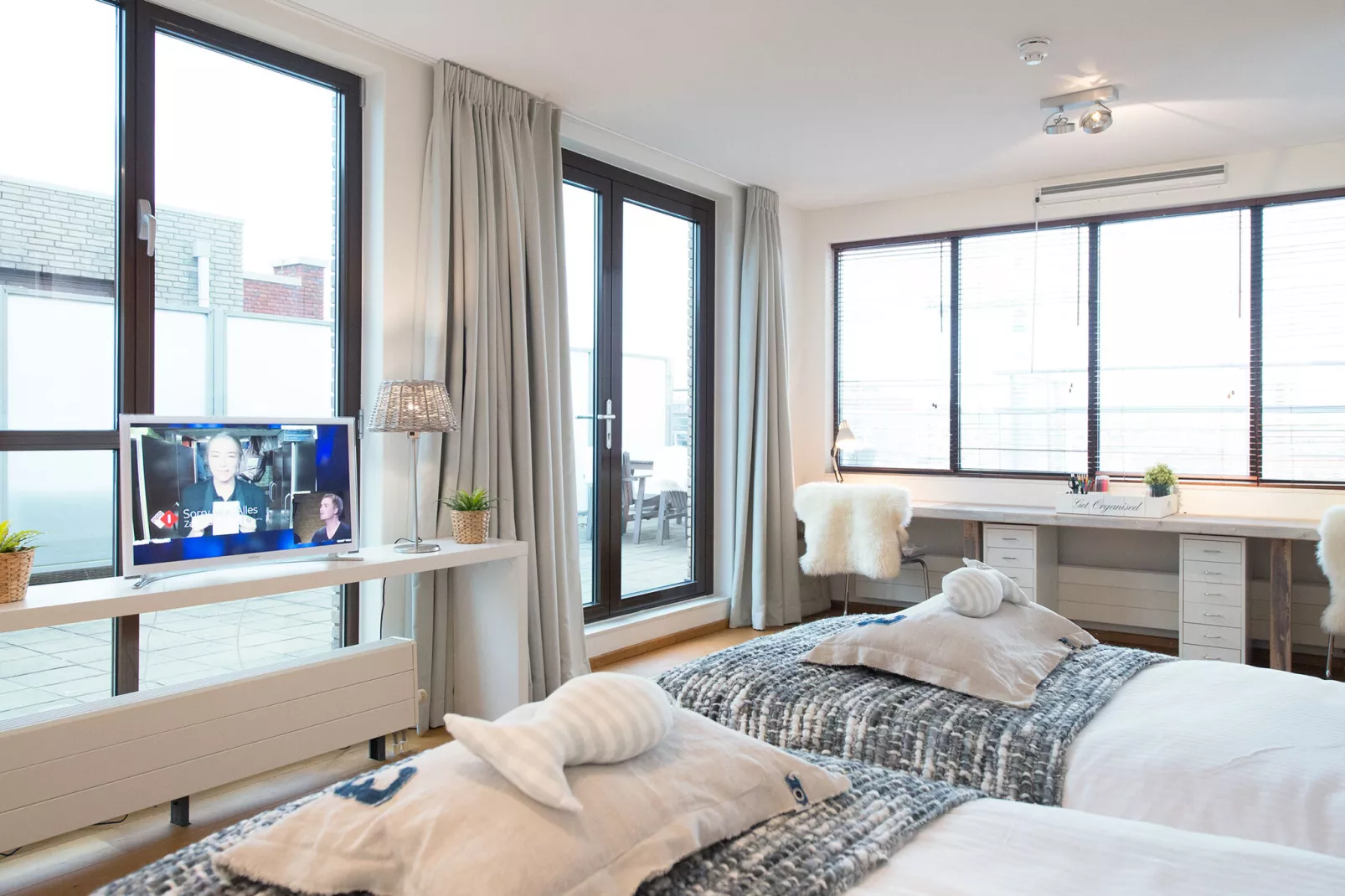 Scheveningen Harbour 42A-Bedroom