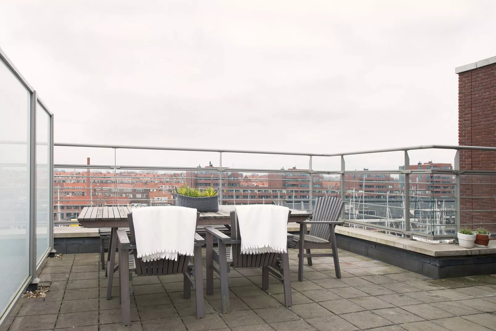 Scheveningen Harbour 42A-Terrace balcony