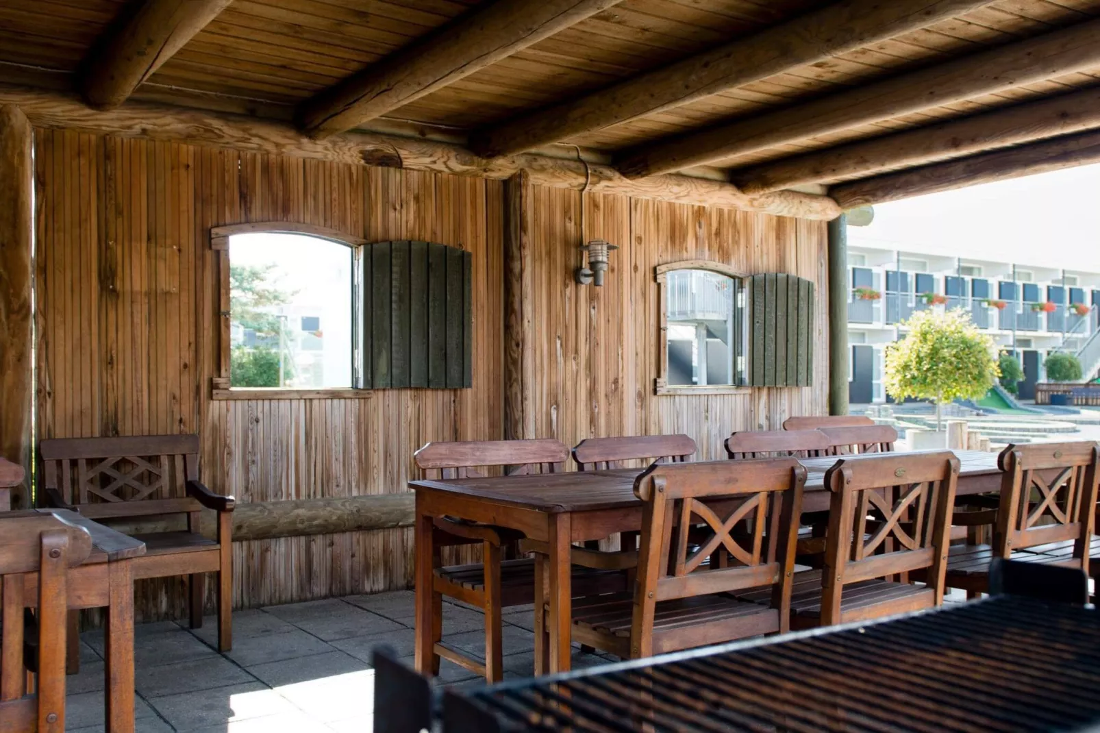 3 room,1 st floor,penthouse-Outdoor