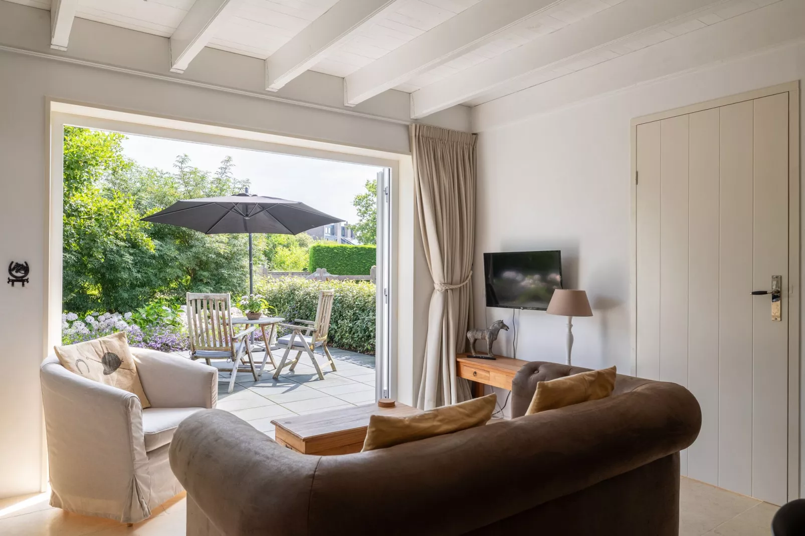 Sloestraat 38  Zoutelande 'Het Koetshuys'-Living room