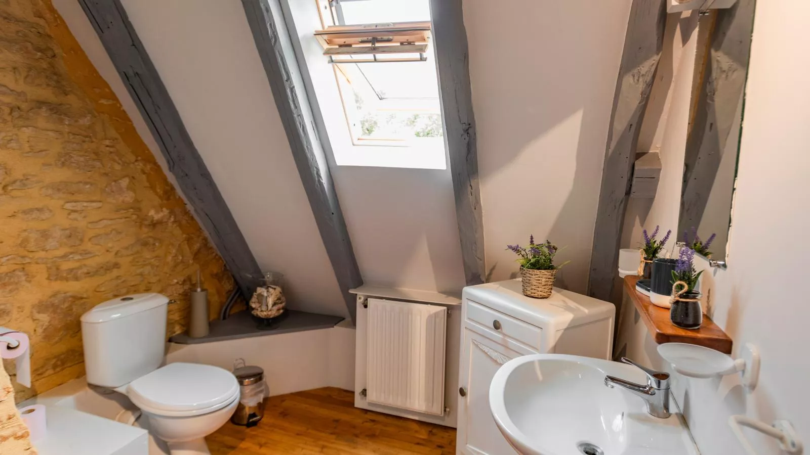 Maison Micouleaud-Bathroom