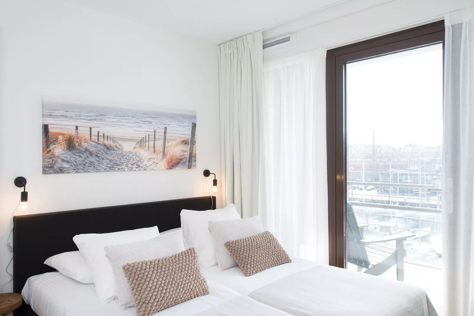 Scheveningen Harbour 48A-Bedroom
