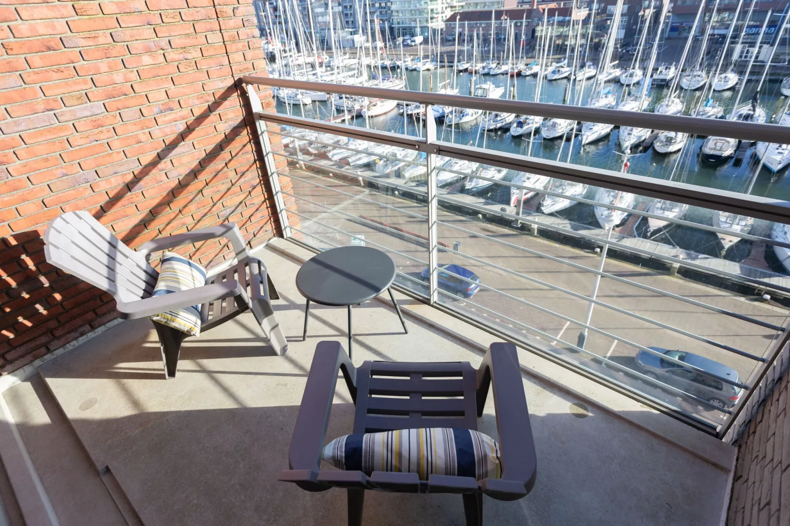 Scheveningen Harbour 50A-Exterior summer