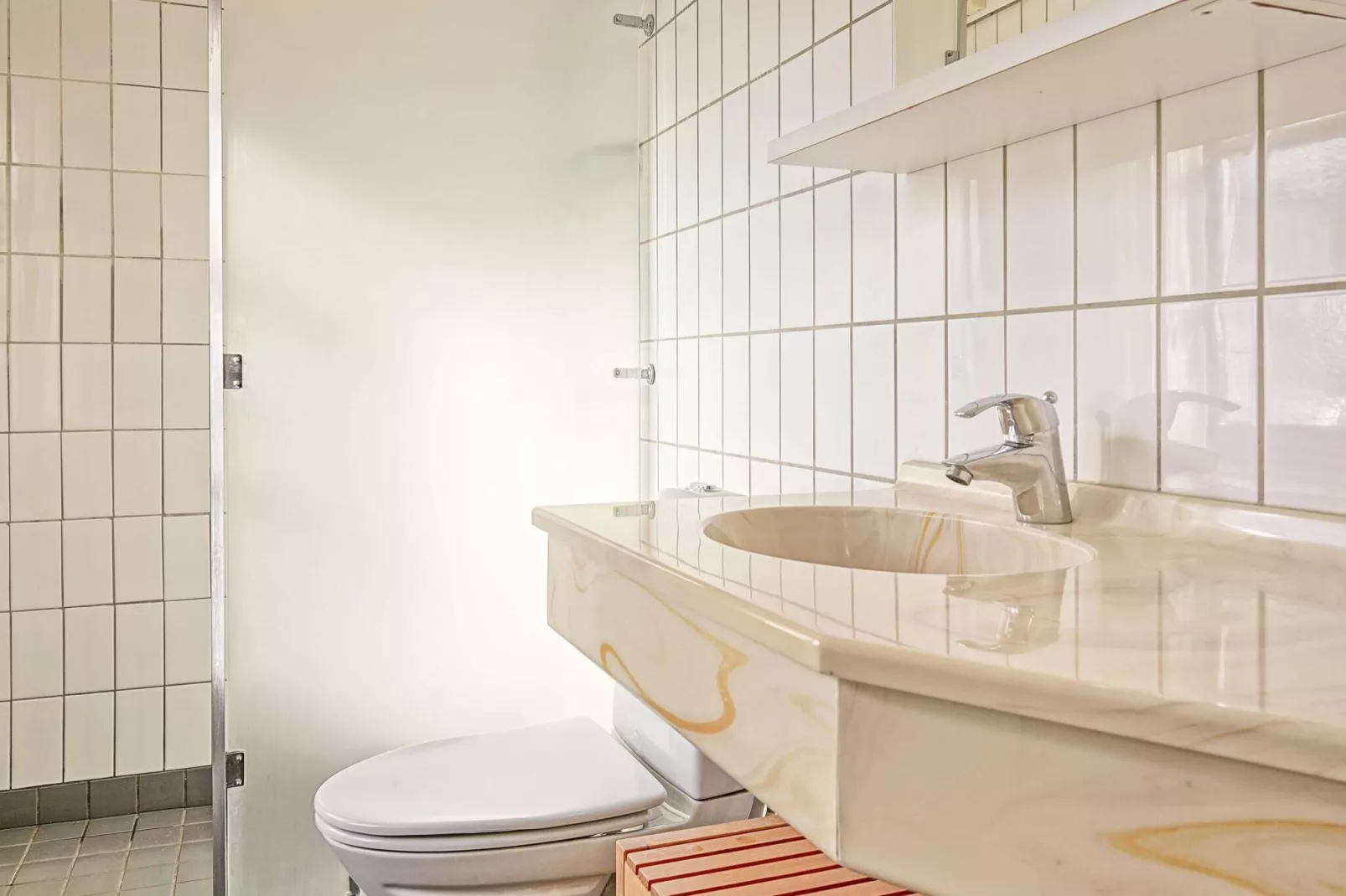 3 room w/seaview-PLUS-Indoor