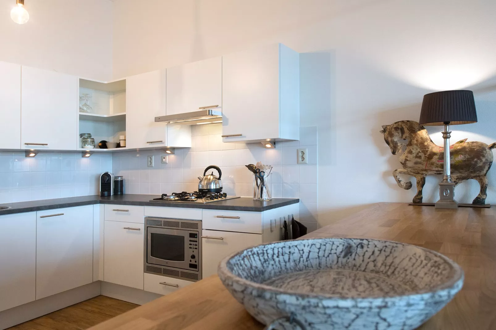 Scheveningen Harbour 54A-Kitchen