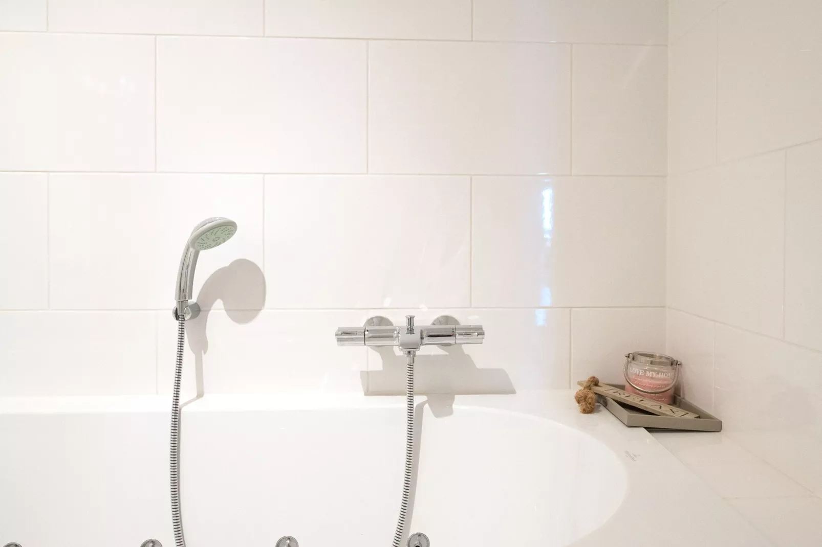 Scheveningen Harbour 54A-Bathroom