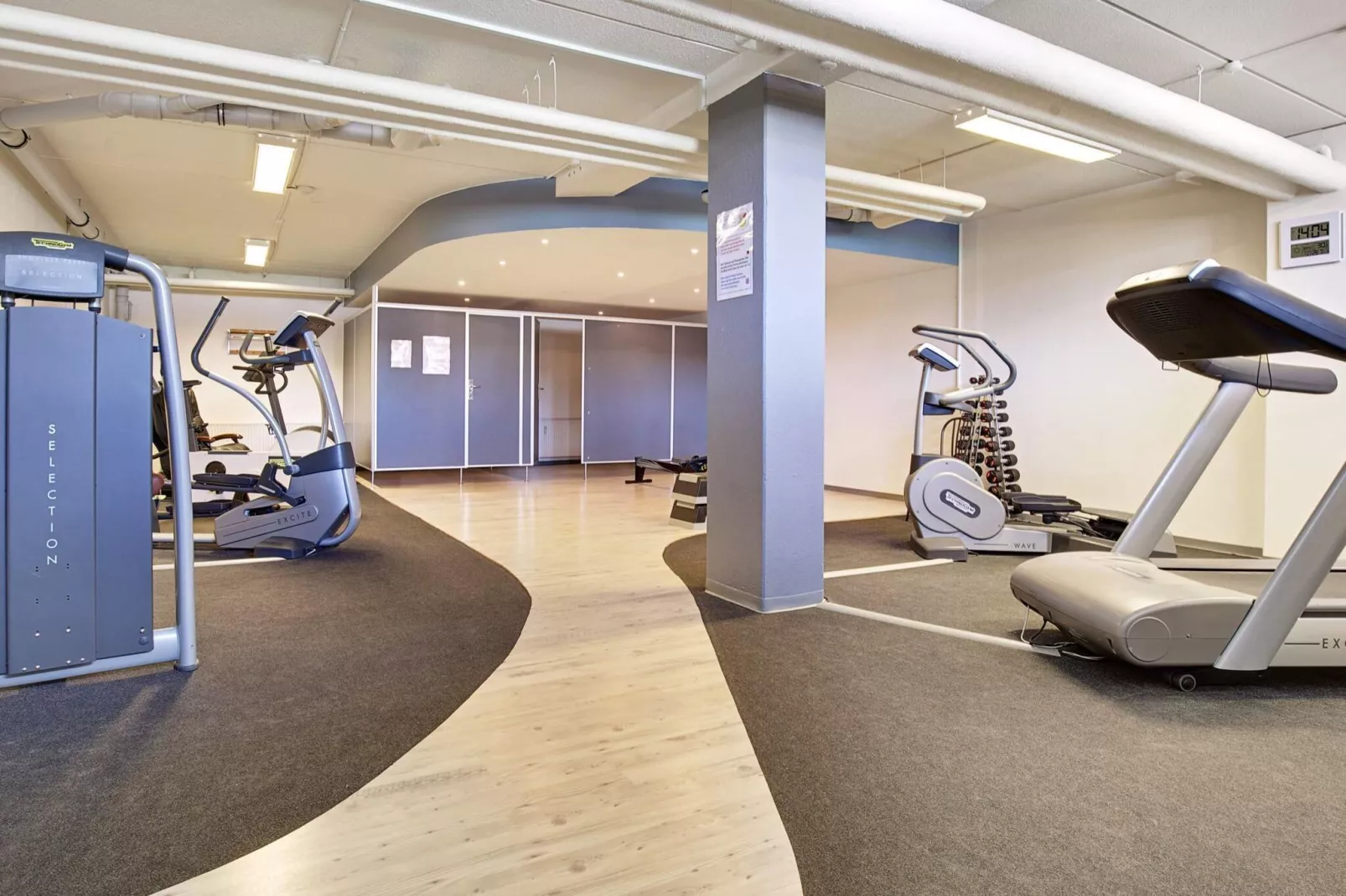 2 room,ground floor or 1.-Untagged