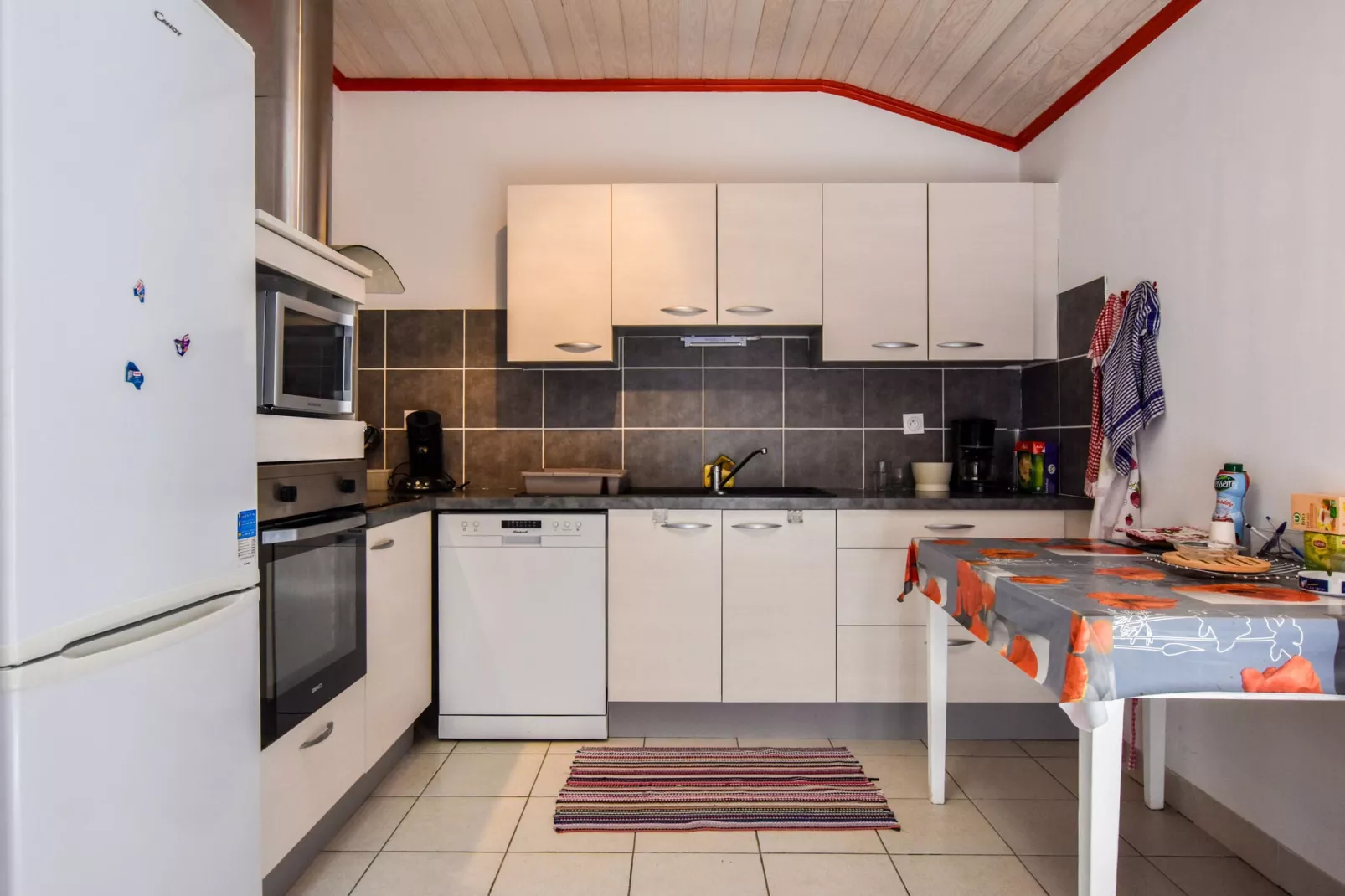 Maison à 10 min du Pilat-Küche