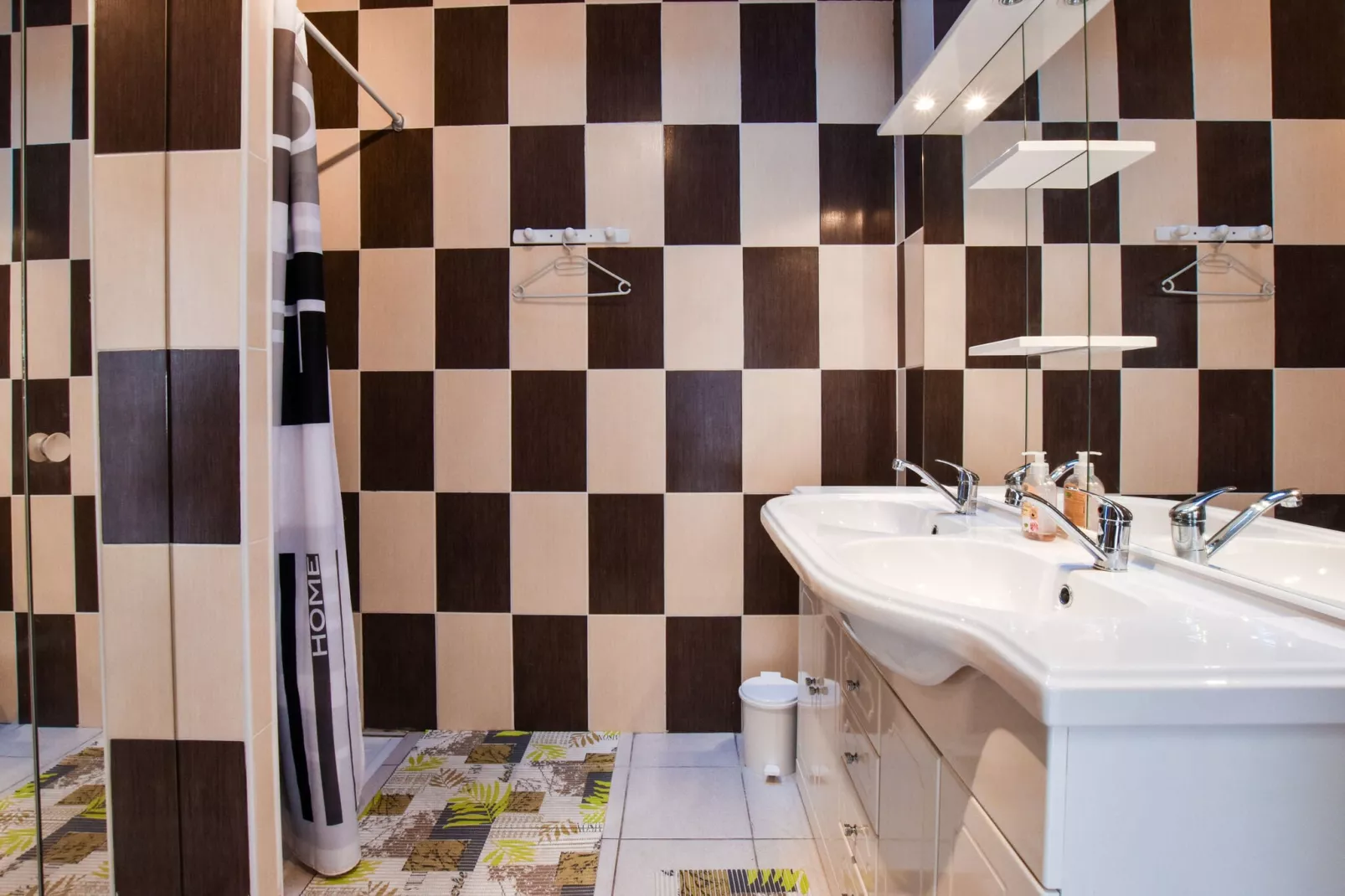 Maison à 10 min du Pilat-Badezimmer