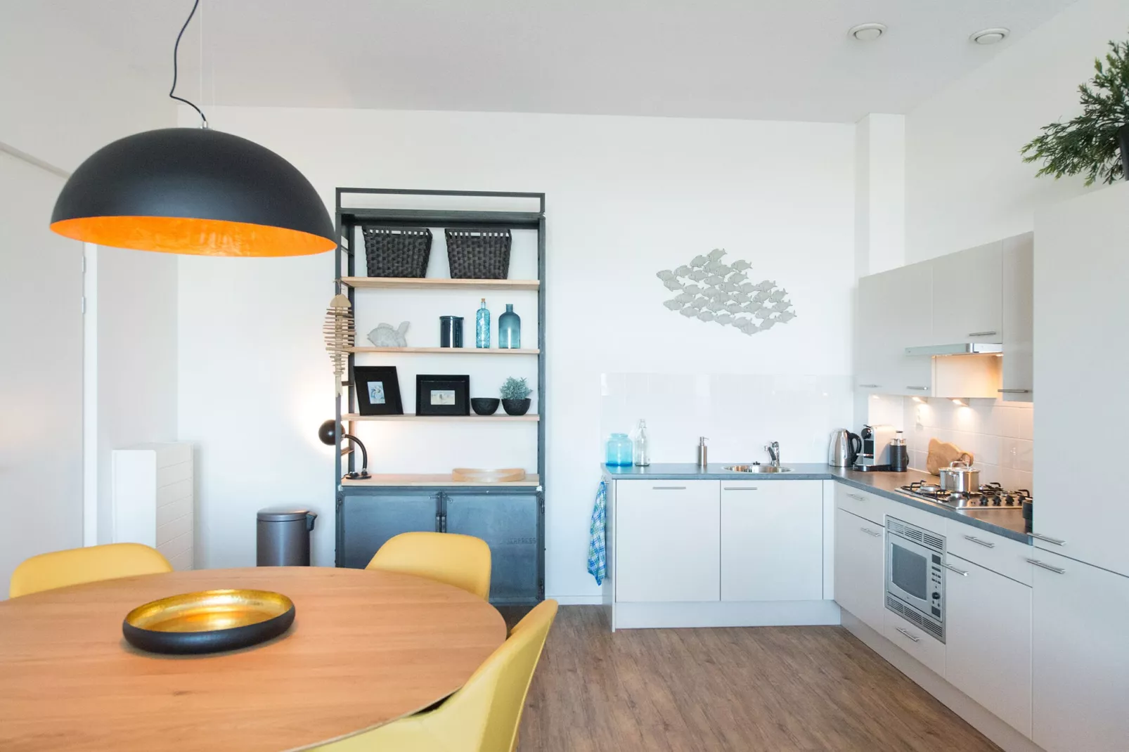 Scheveningen Harbour 56D-Kitchen