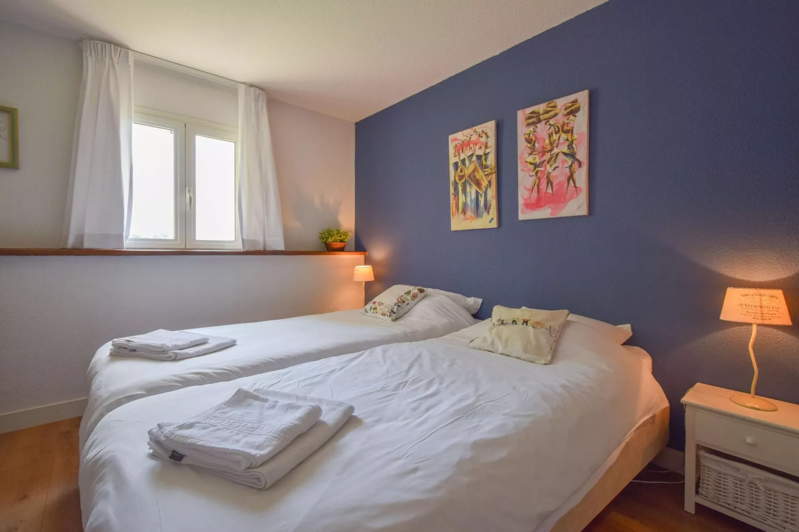 Le Pavillon-Bedroom