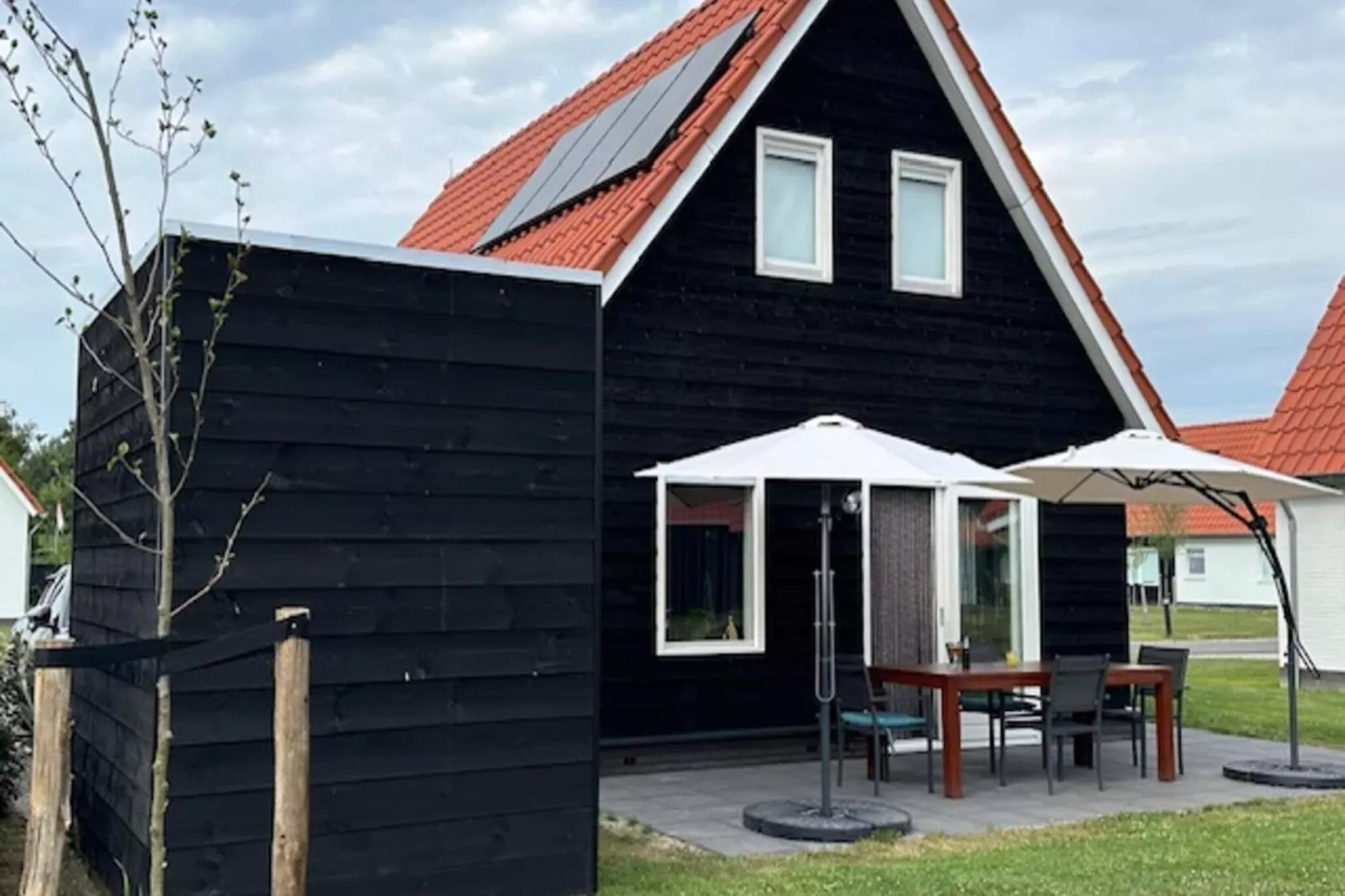 De Parelduiker Huis Nr 19-Exterior summer