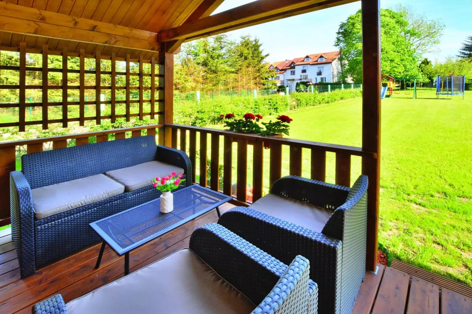	Domki letniskowe dla 4 osób na Górnej Ustronie Morskie-Terrassenbalkon