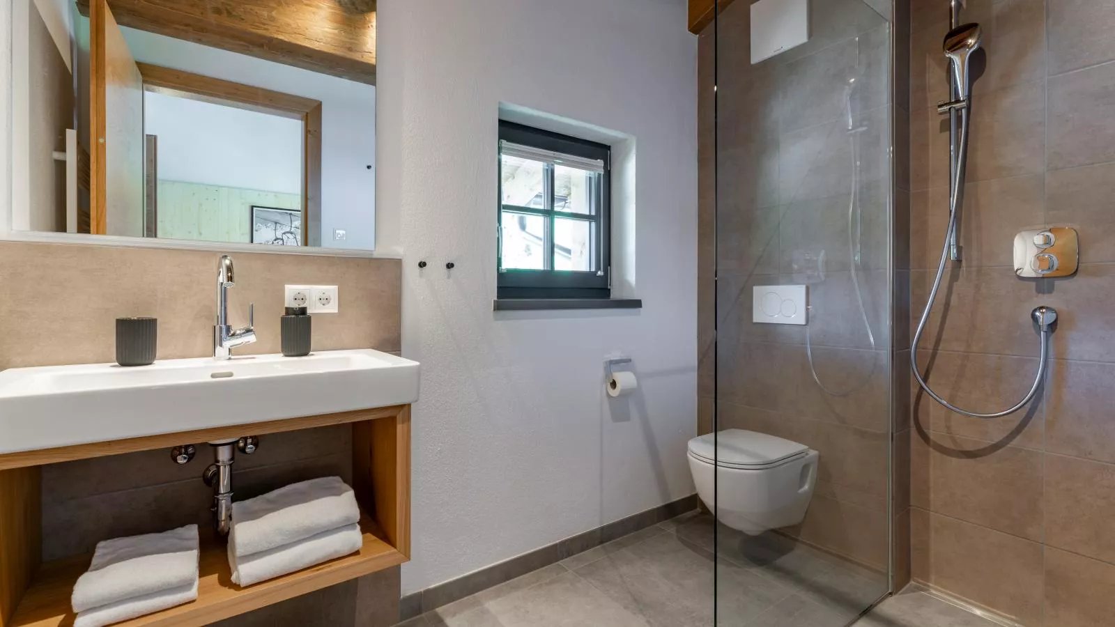 Wagrainer TauernLodge 42C-Bathroom