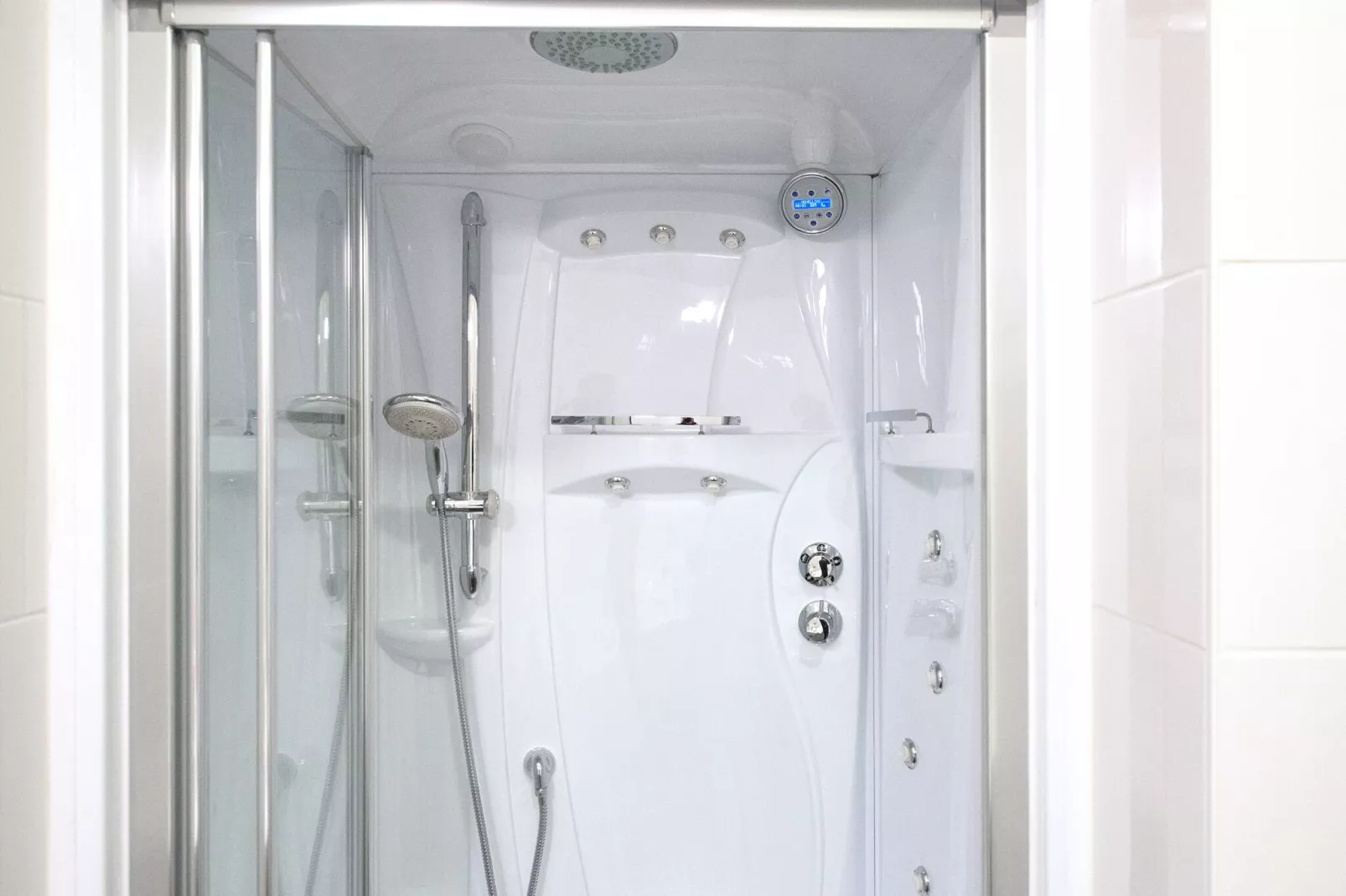 Scheveningen Harbour 56D-Bathroom