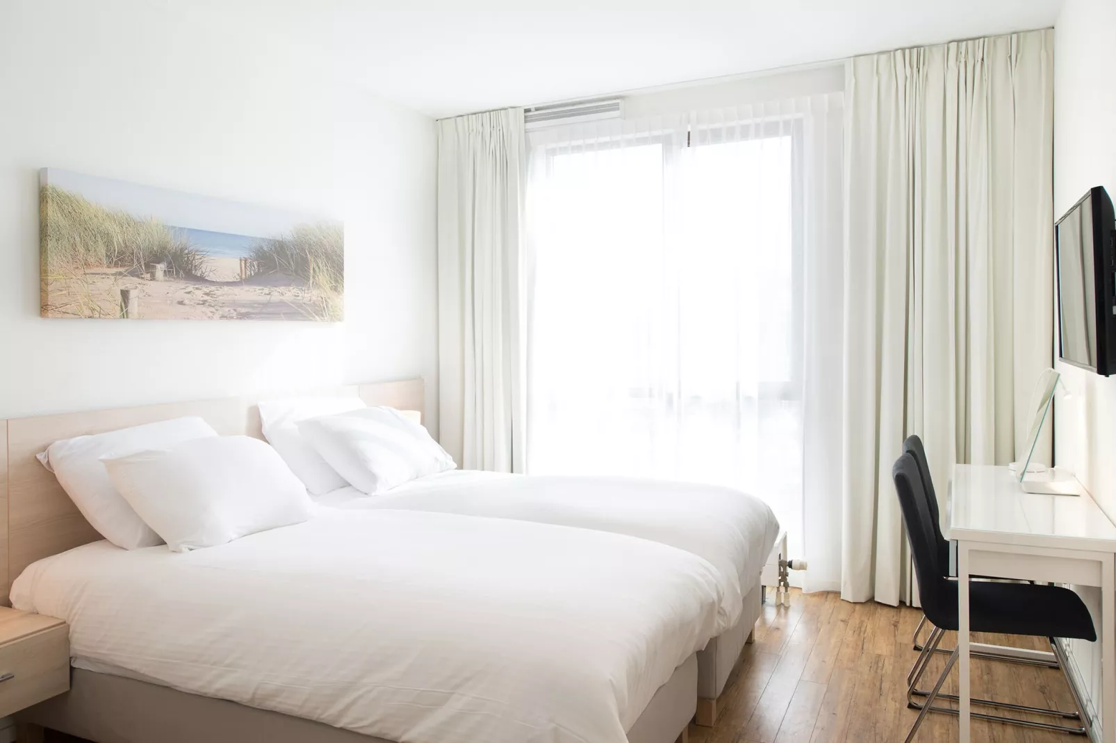 Scheveningen Harbour 58C-Bedroom