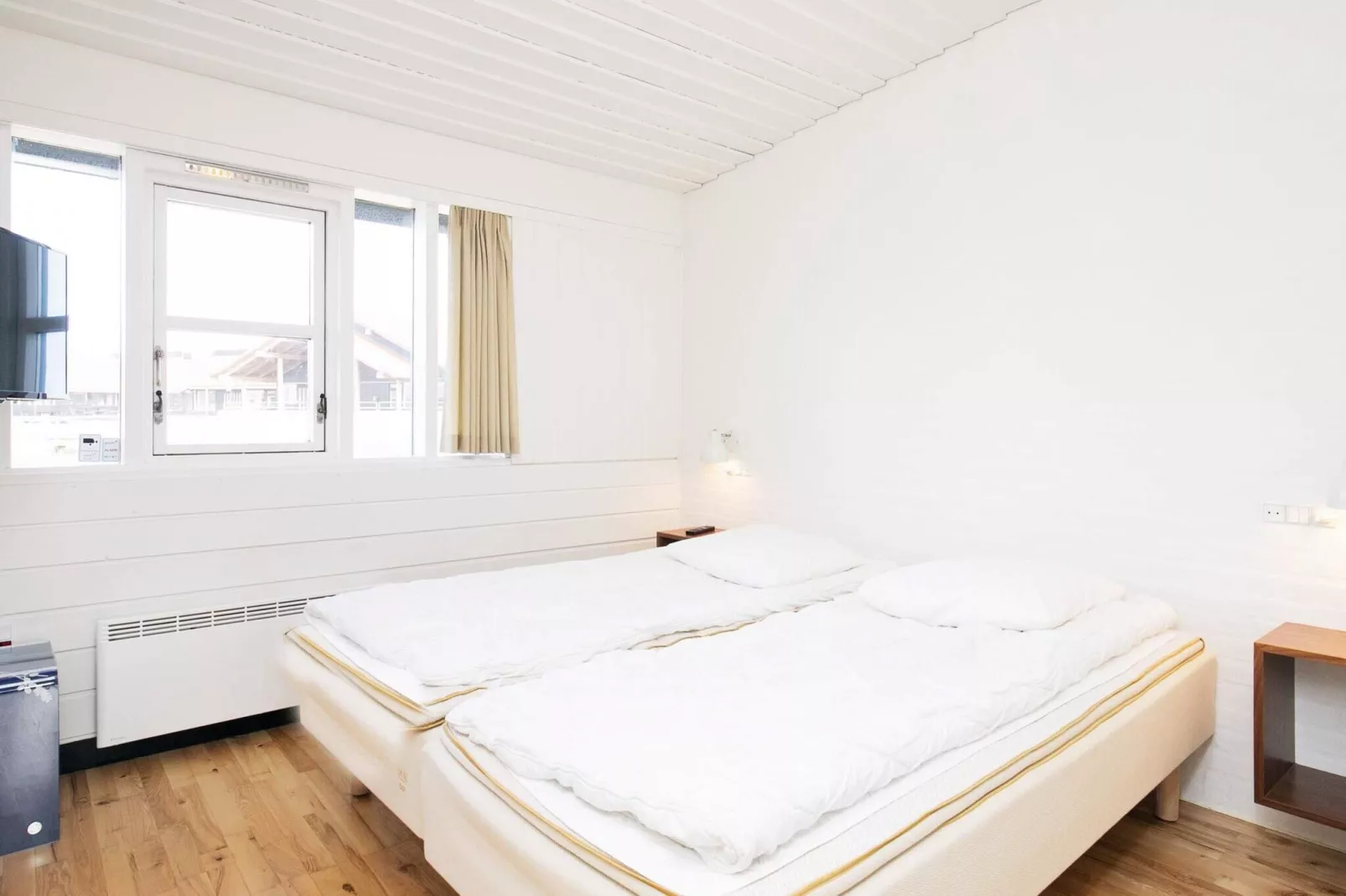 3 room-Indoor