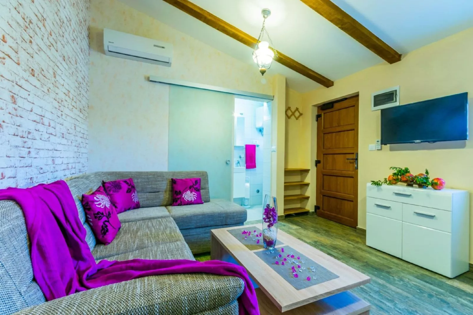 Villa Kazun-Living room