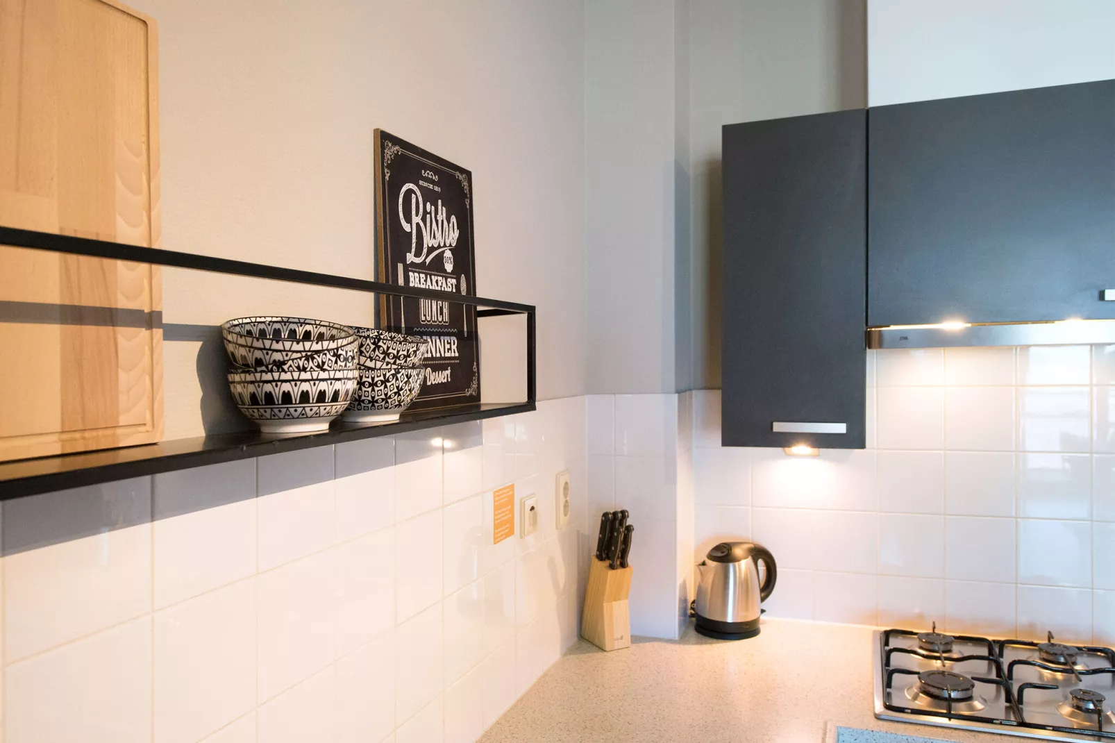 Scheveningen Harbour 58-Kitchen