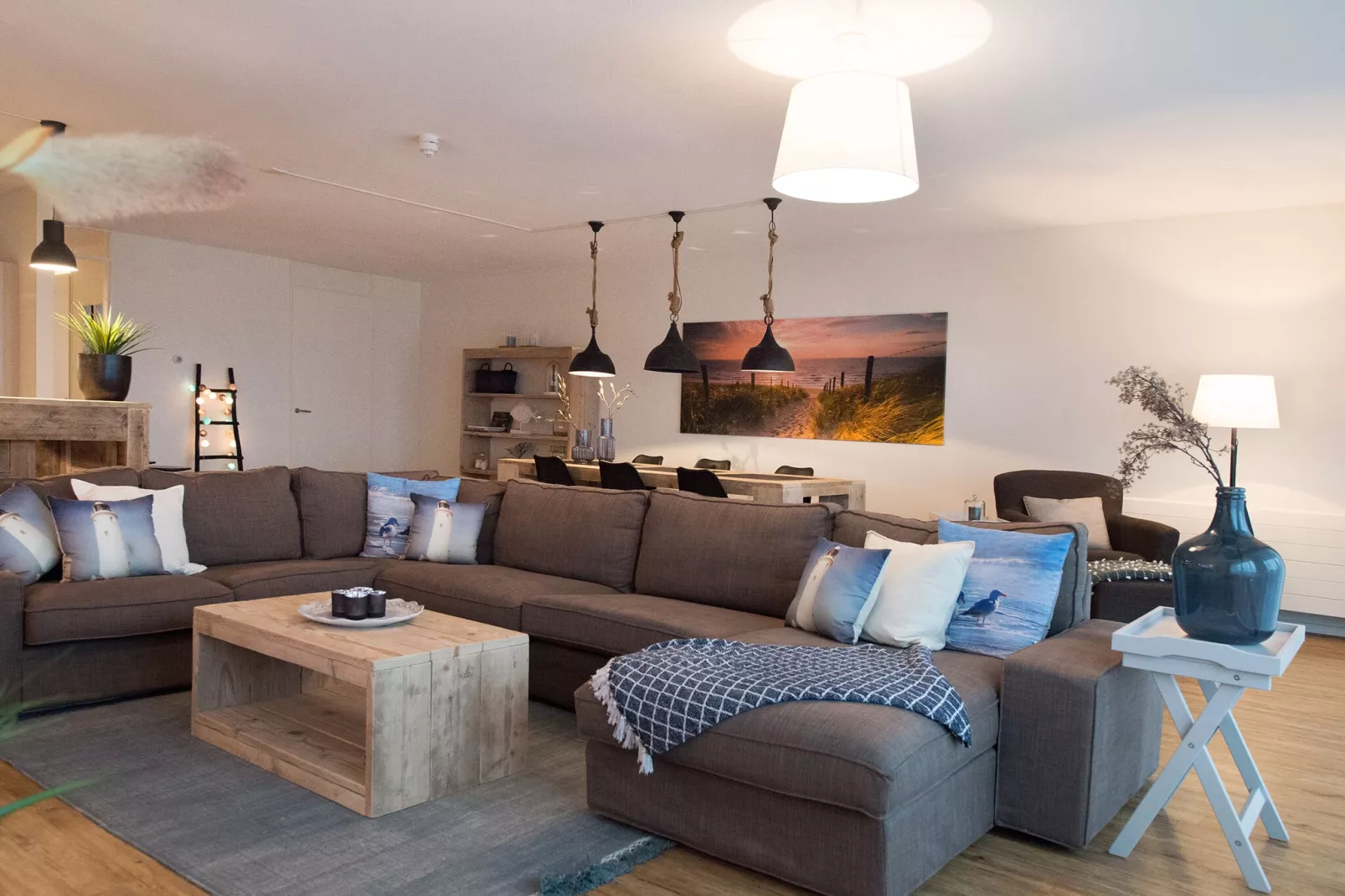 Scheveningen Harbour 60B-Living room