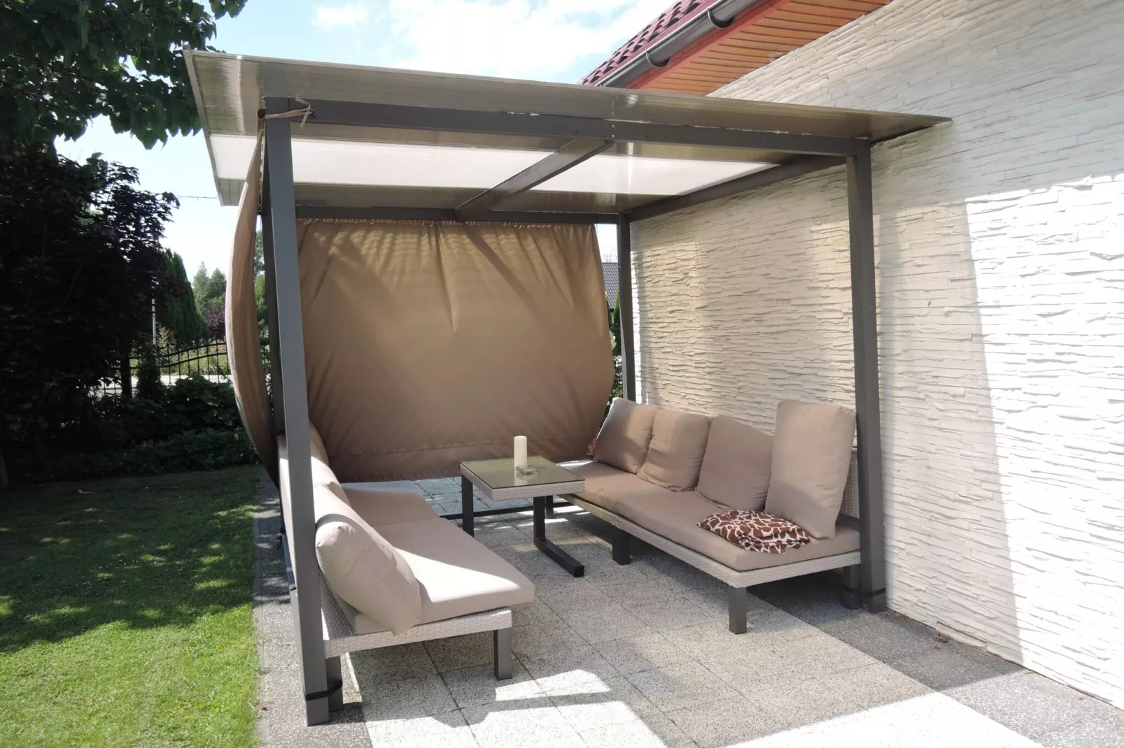 Semi-detached house in Swinoujscie for 8 persons-Terrace balcony