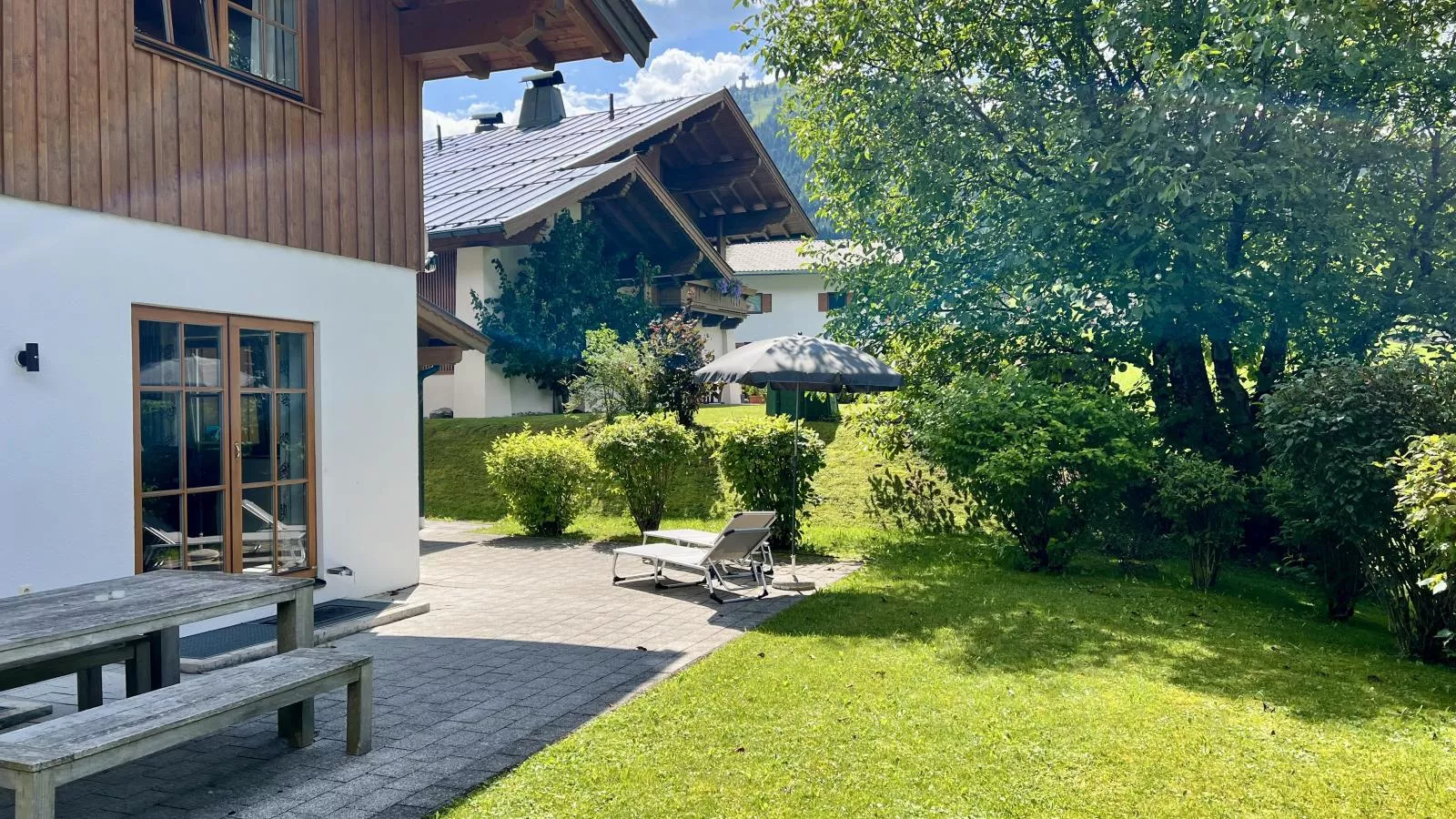 Maxima - Ski in - Ski Out-Gardens summer