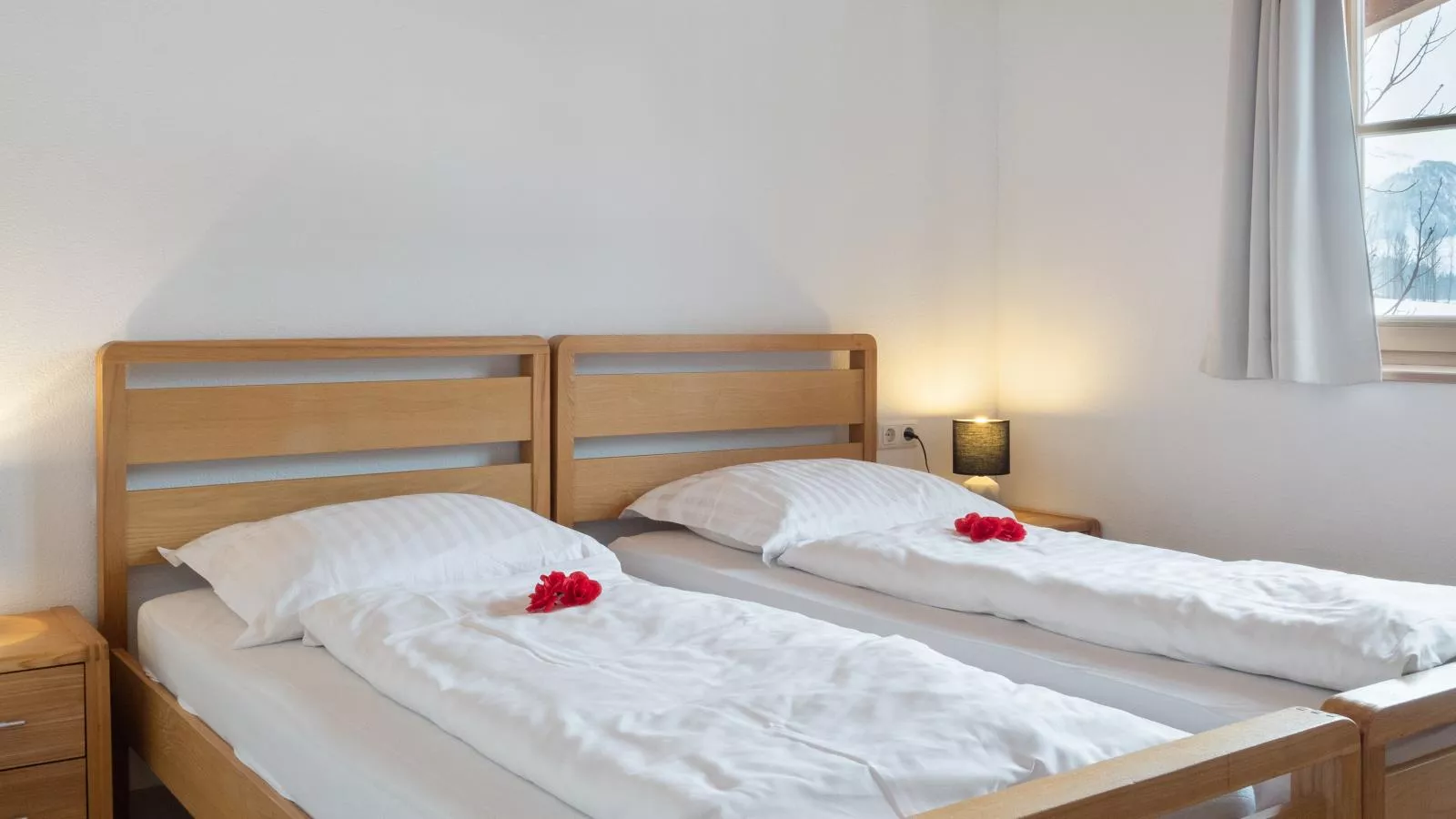 Maxima - Ski in - Ski Out-Bedroom