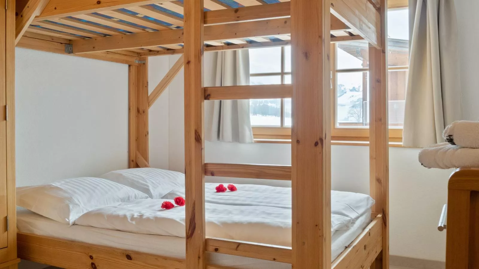 Maxima I - Ski in - Ski Out-Bedroom
