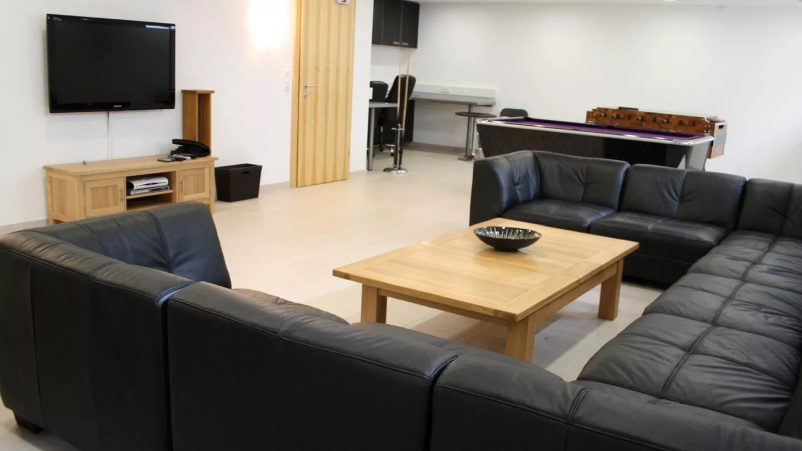 Maxima II - Ski in - Ski Out-Recreation room