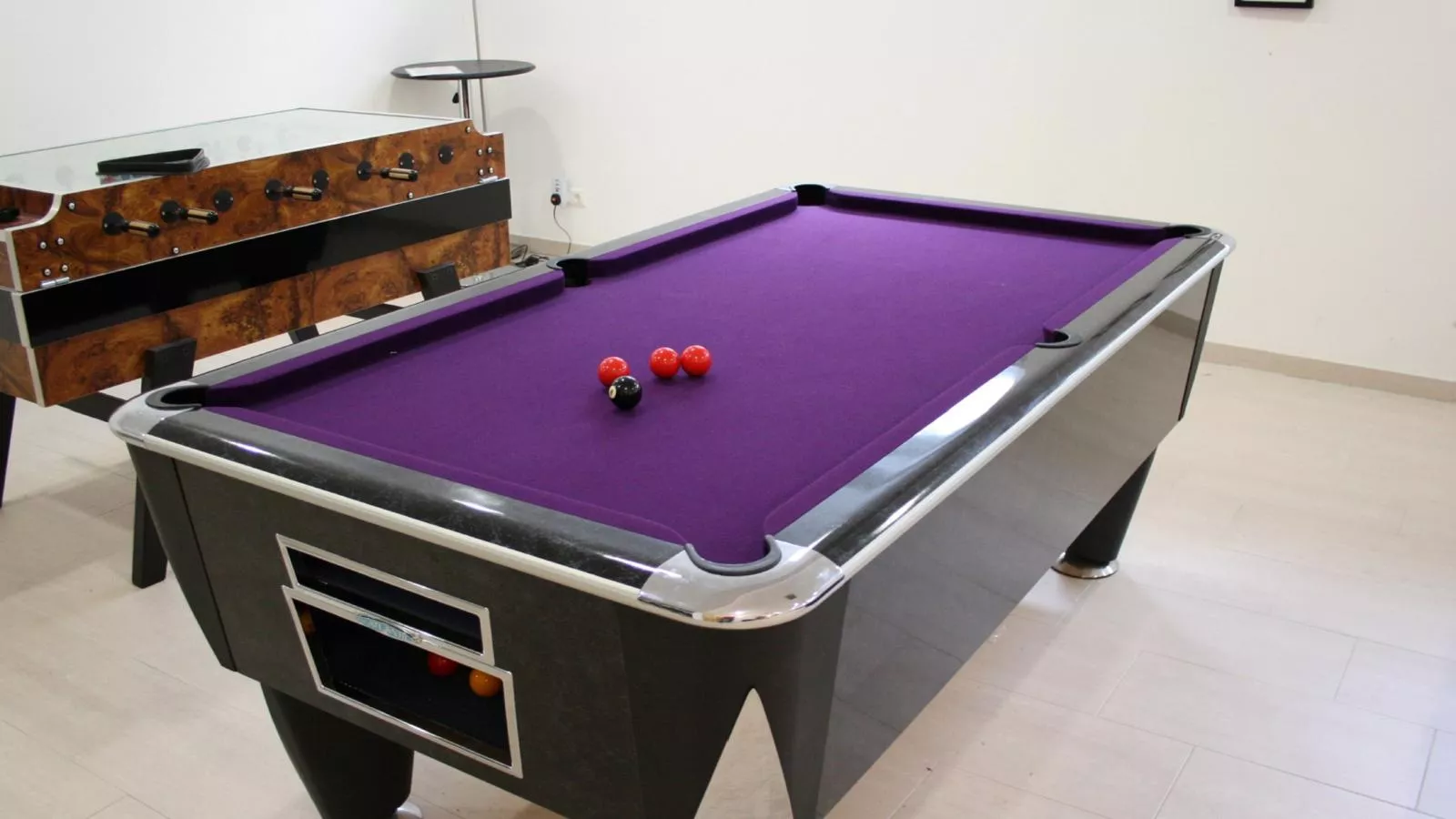 Maxima II - Ski in - Ski Out-Recreation room