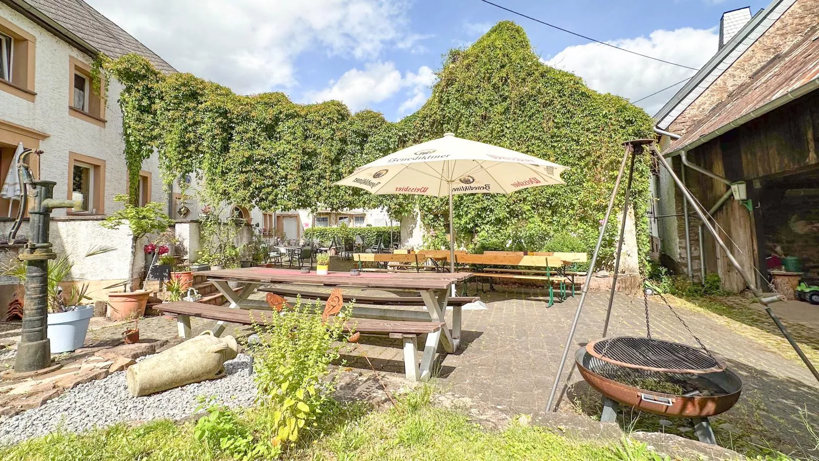 Enjoy 2-Terrace balcony