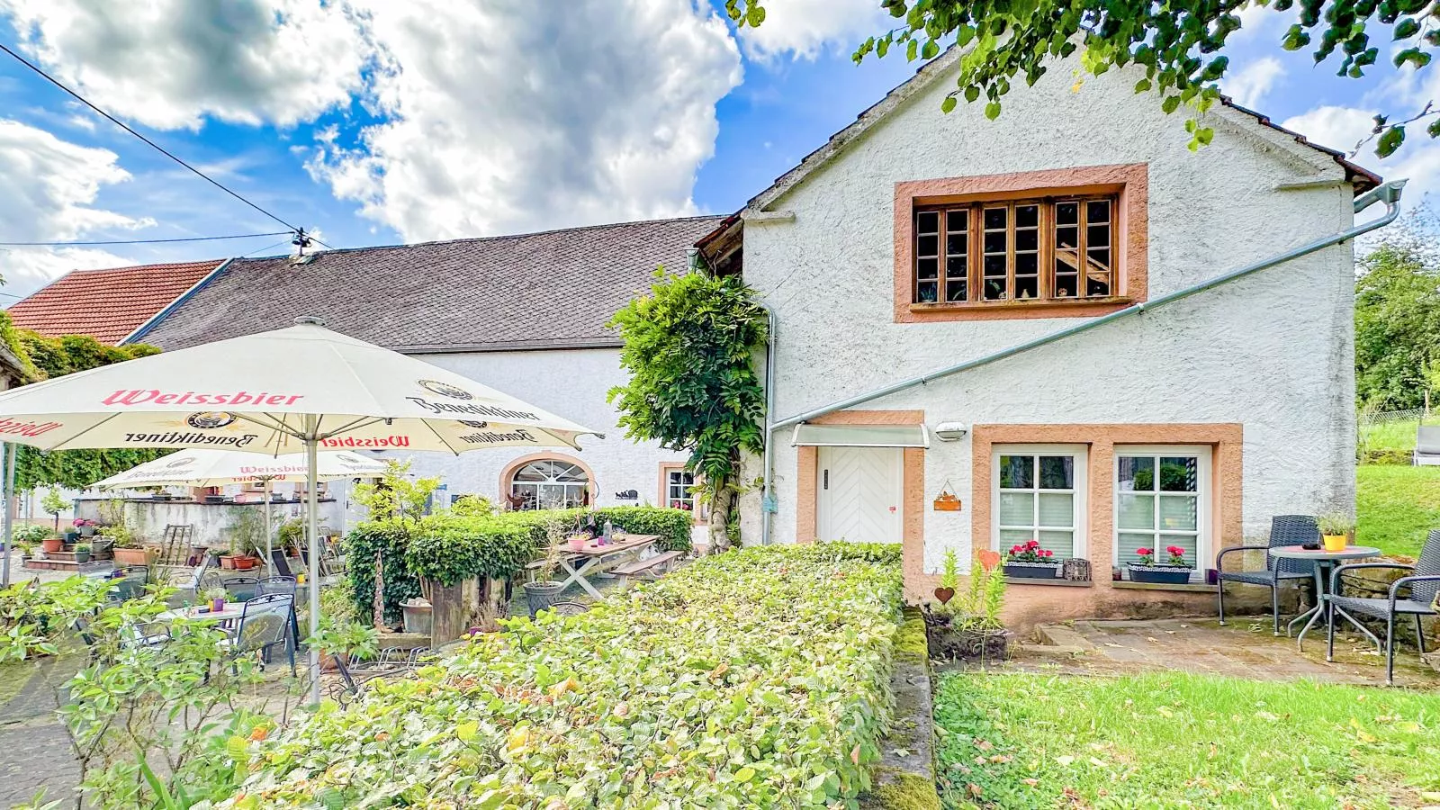 Enjoy 3-Exterior summer