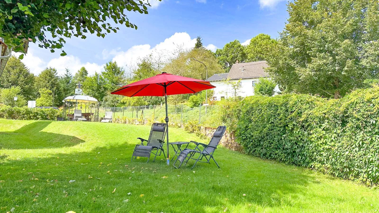 Enjoy 3-Gardens summer