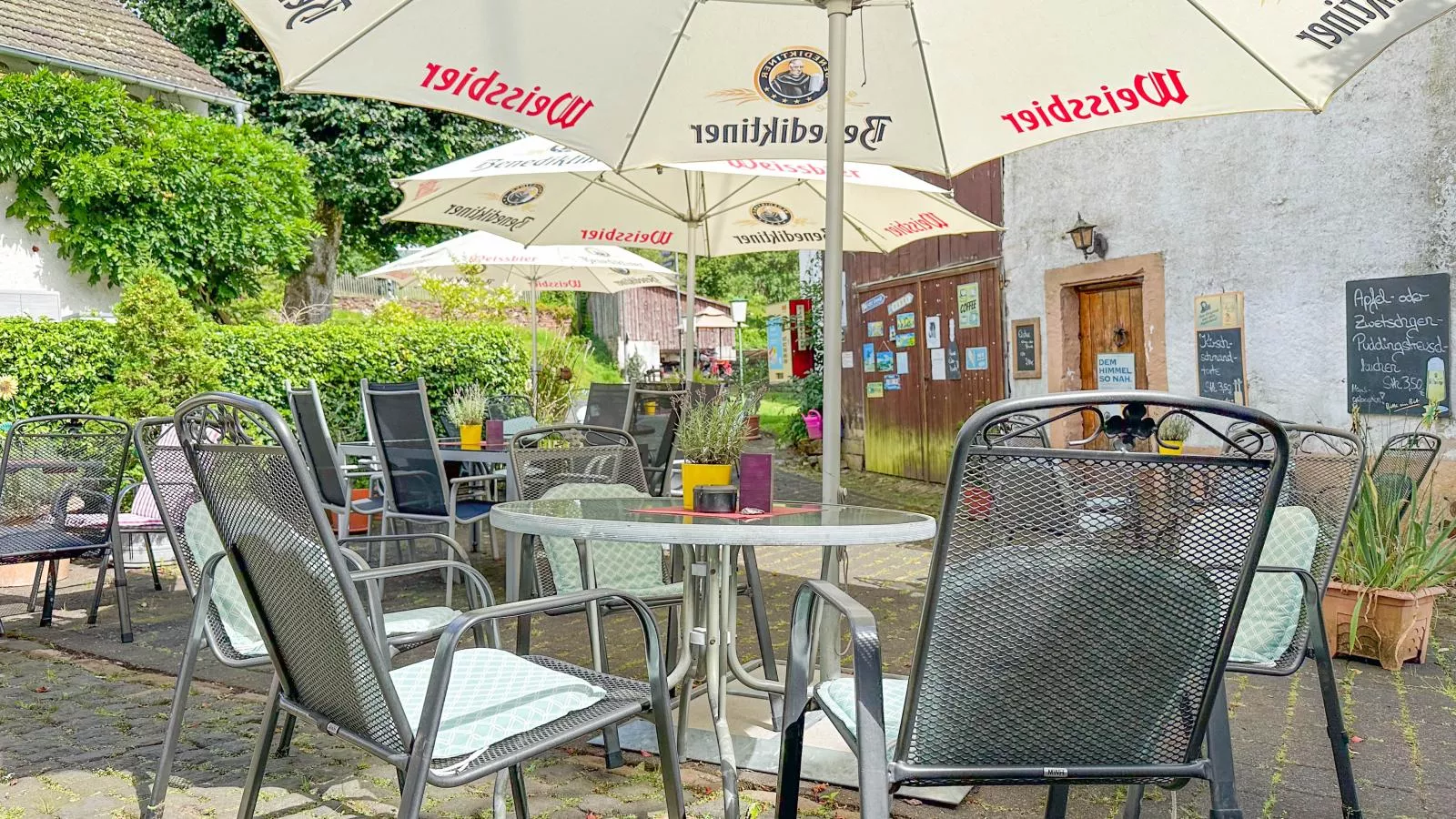 Enjoy 3-Terrace balcony