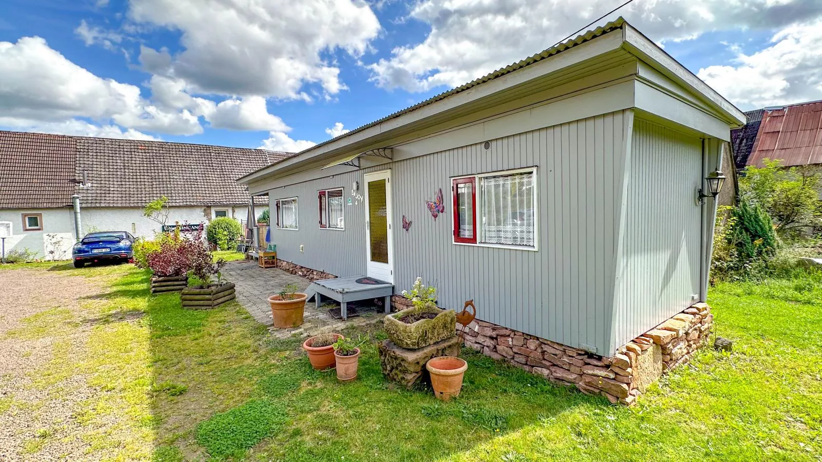Enjoy 4-Exterior summer