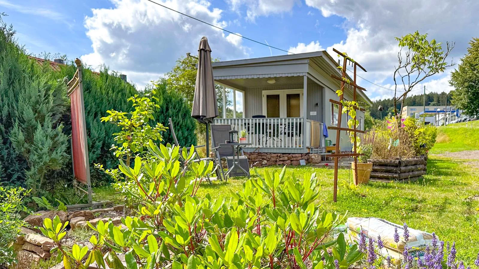 Enjoy 4-Exterior summer