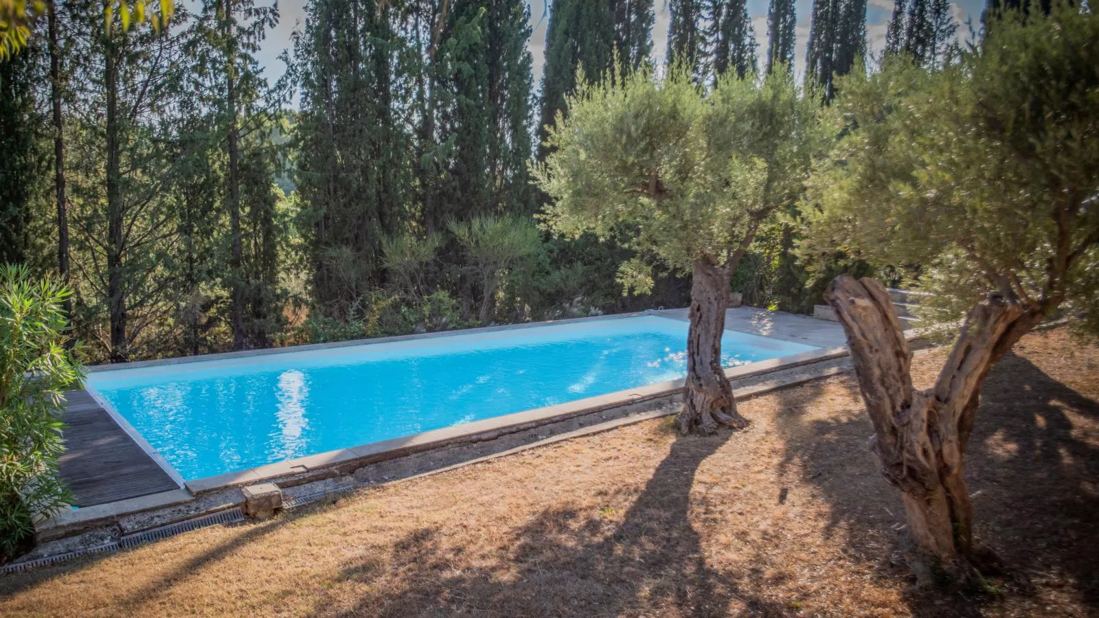 Le Mas dormant-Pool